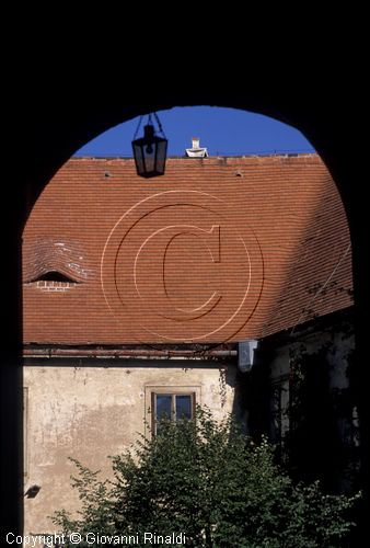 AUSTRIA - BURGENLAND - Bernstein - il cortile del castello