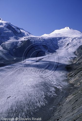 AUSTRIA - Gruppo del Glockner - il ghiacciaio Pasterze - dietro il Grossglockner