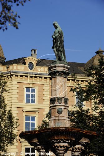 Austria - Innsbruck - Boznerplatz