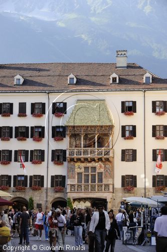 Austria - Innsbruck - Herzog Friedrich strasse - Goldenes Dachl