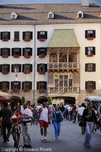 Austria - Innsbruck - Herzog Friedrich strasse - Goldenes Dachl