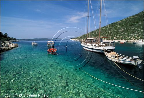 CROATIA - (Croazia) - ISOLA DI HVAR - fiordo di Mala Garska