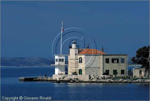 CROATIA - (Croazia) - (Sibenico) - tratto di costa nel canale Sv. Ante