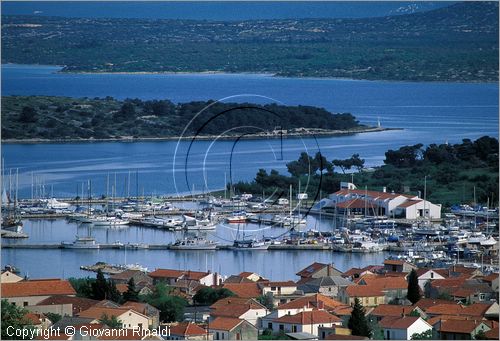 CROATIA - (Croazia) - Isola di Murter - Murter - veduta del porto da San Rocco