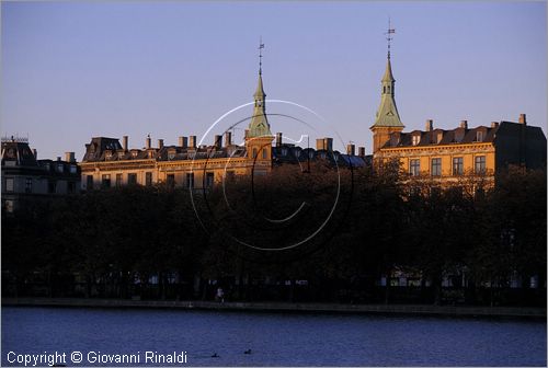 DENMARK - DANIMARCA - COPENHAGEN - veduta di Osterbrogade lungo il lago artificiale Sortedams So