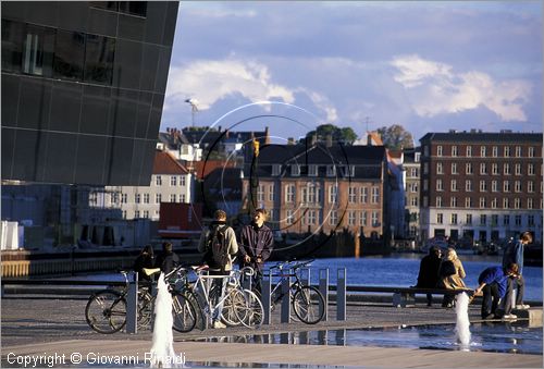 DENMARK - DANIMARCA - COPENHAGEN - The Black Diamond - nuova ala della Royal Library degli architetti Schmidt Hammer e Lassen