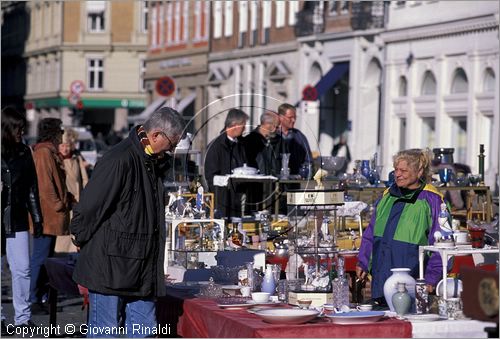 DENMARK - DANIMARCA - COPENHAGEN - mercatino in Kongens Nytorv