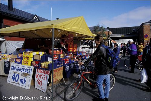 FINLAND - FINLANDIA - OULU - piazza del mercato