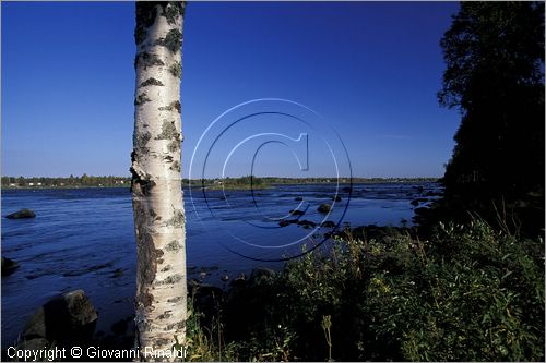 FINLAND - FINLANDIA - Fiume Tomionjoki tra Tornio e Pello