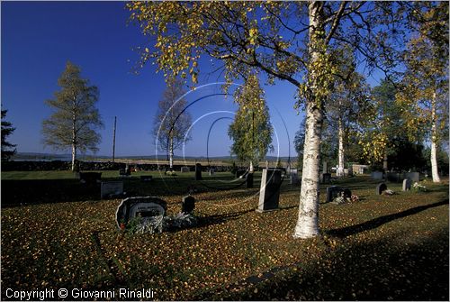 FINLAND - FINLANDIA - Hirtaniemi - chiesa e cimitero sul fiume Tomionjoki tra Tornio e Pello