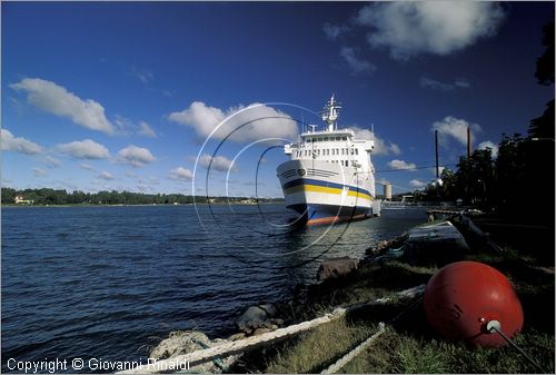 FINLAND - FINLANDIA - ISOLE ALAND - Mariehamn - il porto occidentale