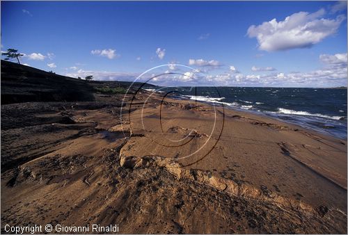 FINLAND - FINLANDIA - ISOLE ALAND - Dano (l'isola pi a nord dell'arcipelago) - veduta della costa granitica settentrionale