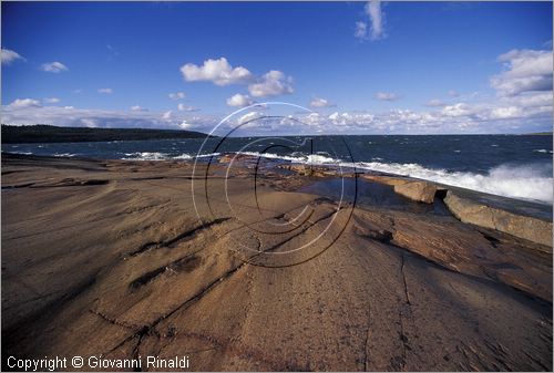 FINLAND - FINLANDIA - ISOLE ALAND - Dano (l'isola pi a nord dell'arcipelago) - veduta della costa granitica settentrionale