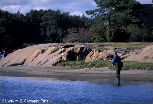 FINLAND - FINLANDIA - ISOLE ALAND - pesca a spinning