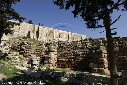 GREECE - ATENE - ATHENS - Acropoli - Acropolis - il teatro di Dionisio ai piedi della collina