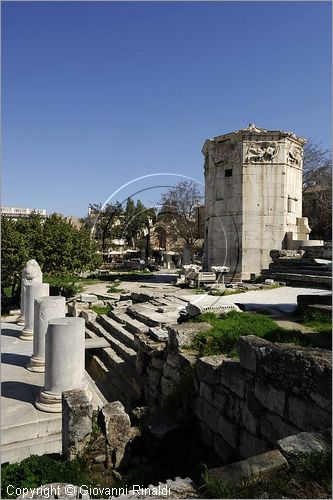 GREECE - ATENE - ATHENS - Agor Romana - the Roman Agora - la torre dei venti (Aerides) - racchiude l'orologio idraulico di Kyrrhestos (I secolo a.C.)