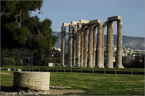 GREECE - ATENE - ATHENS - Olympieion - Tempio di Giove (Zeus Temple) in stile corinzio