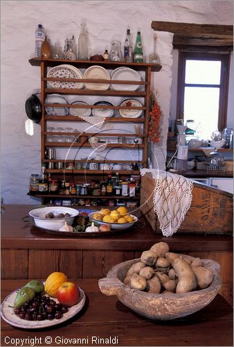 GREECE - CHIOS ISLAND (GRECIA - ISOLA DI CHIOS) - Volissos - tipica casa in affitto