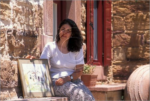 GREECE - CHIOS ISLAND (GRECIA - ISOLA DI CHIOS) - Cambos (Kampos) - pensione Astrakia - la proprietaria e pittrice Dimitra Apessou