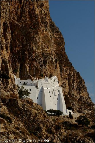 GRECIA - GREECE - Isole Cicladi - Amorgos - costa orientale - monastero Moni Hozoviotissis