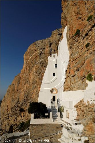 GRECIA - GREECE - Isole Cicladi - Amorgos - costa orientale - monastero Moni Hozoviotissis