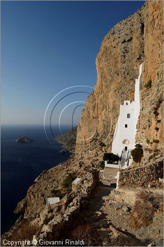 GRECIA - GREECE - Isole Cicladi - Amorgos - costa orientale - monastero Moni Hozoviotissis