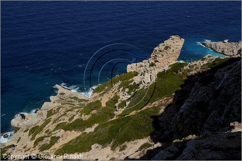 GRECIA - GREECE - Isole Cicladi - Folegandros - costa nord vista dalla Hora