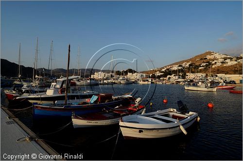 GRECIA - GREECE - Isole Cicladi - Ios - Ormos (porto)