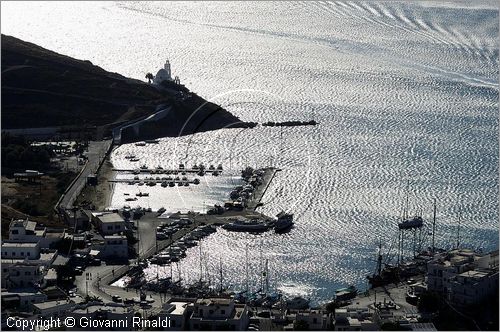 GRECIA - GREECE - Isole Cicladi - Ios - Ormos (porto) visto dalla Chora