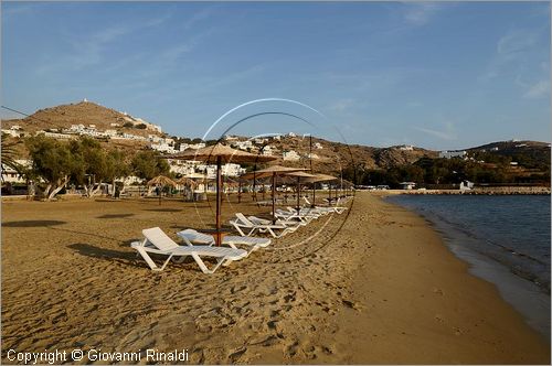 GRECIA - GREECE - Isole Cicladi - Ios -  Ormos - la spiaggia adiacente al porto