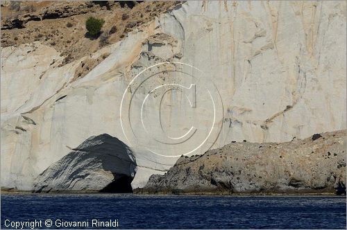 GRECIA - GREECE - Isole Cicladi - Milos - costa sud - Papa Avlaki