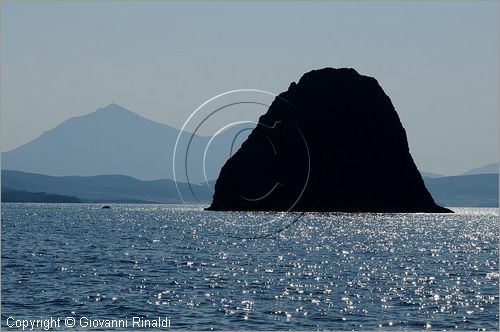 GRECIA - GREECE - Isole Cicladi - Milos - Isola Glaronisia (Ghlaronisia)