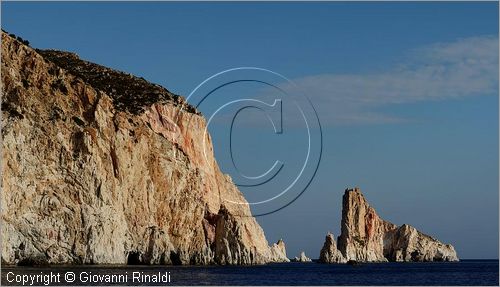 GRECIA - GREECE - Isole Cicladi - Polyeghos - costa sud - isoletta Kalogheri