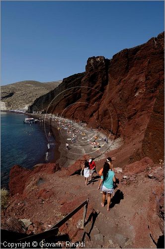 GRECIA - GREECE - Isole Cicladi - Santorini - costa sud - Kokkini bay (spiaggia rossa)