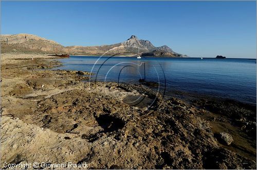 GRECIA - GREECE - Isola di Creta (Crete) - penisola di Gramvousa - Gramvousa Bay visto lall'isola di Imeri Gramvousa