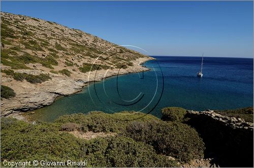 GRECIA - GREECE - Isole del Dodecaneso - Dodecanese Islands - Isola di Agatonissi (Agathonisi) - la costa sud tra capo Gourna e capo Protali