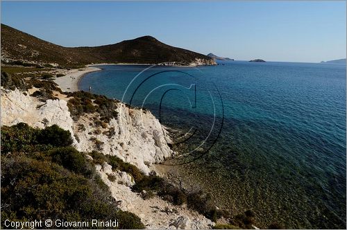 GRECIA - GREECE - Isole del Dodecaneso - Dodecanese Islands - Isola di Patmos - la costa presso Alyki Beach - tra Capo Tripiti e l'isoletta di Kedronisi