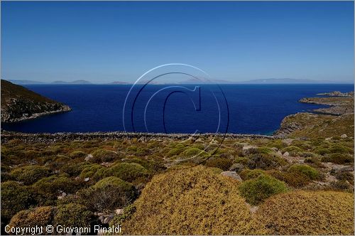 GRECIA - GREECE - Isole del Dodecaneso - Dodecanese Islands - Isola di Patmos - vista sulla costa nord da Kambos  ad Aghios Nikolaos