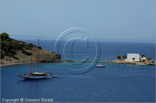 GRECIA - GREECE - Isole del Dodecaneso - Dodecanese Islands - Isola di Simi - Symi - Agios Emilianos nella baia di Skomisa