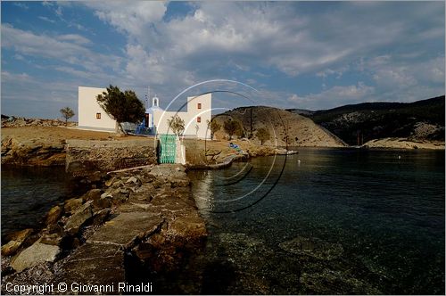 GRECIA - GREECE - Isole del Dodecaneso - Dodecanese Islands - Isola di Simi - Symi - Agios Emilianos nella baia di Skomisa