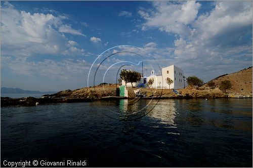 GRECIA - GREECE - Isole del Dodecaneso - Dodecanese Islands - Isola di Simi - Symi - Agios Emilianos nella baia di Skomisa