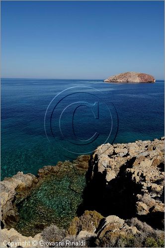 GRECIA - GREECE - Isole del Dodecaneso - Dodecanese Islands - Isola di Tilos - costa est - Lendi beach