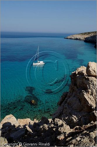 GRECIA - GREECE - Isola di Gavdos (Mar Libico a sud di Creta) - costa sud-est - Lakkoudi