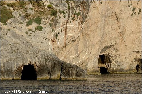 GRECIA - GREECE - Isole Ionie - Ionian Islans - Zacinto Zakynthos - costa nord presso le grotte
