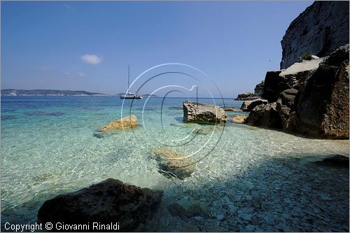 GRECIA - GREECE - Isole Ionie - Ionian Islans - Antipaxos (Antipaxi) - costa nord occidentale tra Capo Katovrika e Capo Stamateli