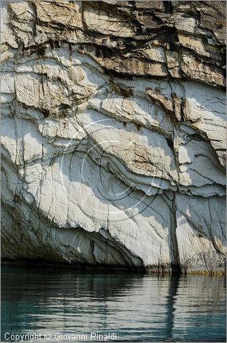 GRECIA - GREECE - Isole Ionie - Ionian Islans - Atokos - Cliff Bay