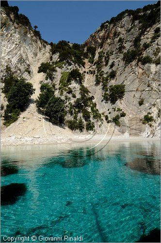 GRECIA - GREECE - Isole Ionie - Ionian Islans - Atokos - Cliff Bay