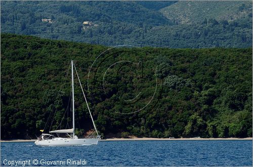 GRECIA - GREECE - Isole Ionie - Ionian Islans - Corf (Krkyra) - navigazione lungo il canale nord che la separa dall'Albania
