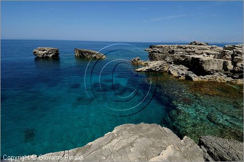 GRECIA - GREECE - Isole Ionie - Ionian Islans - Paxos (Paxi) - la costa nord occidentale presso Cape Laterna