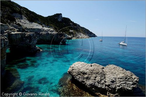 GRECIA - GREECE - Isole Ionie - Ionian Islans - Paxos (Paxi) - la costa nord occidentale presso Cape Laterna